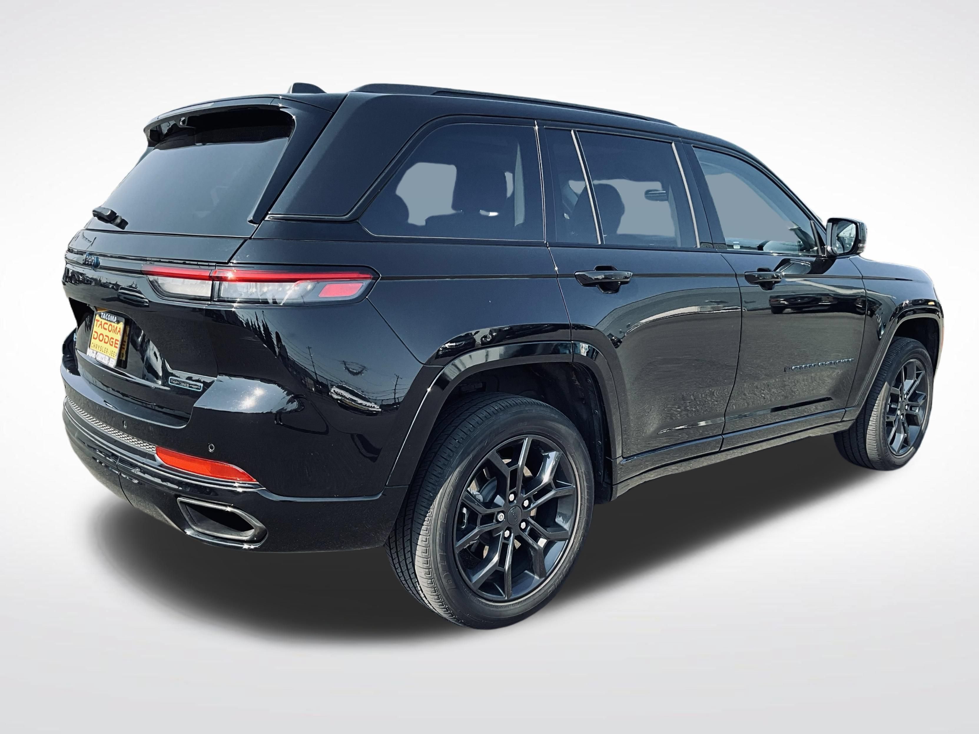 jeep grand cherokee 2023 1C4RJYB6XP8904843 image